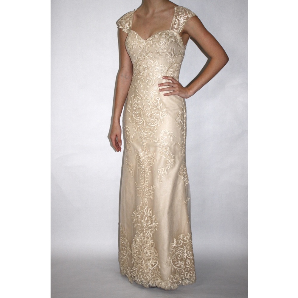 Viola Chan Gown
